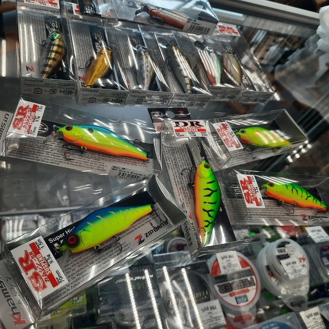 Воблеры Zipbaits Khamsin. 