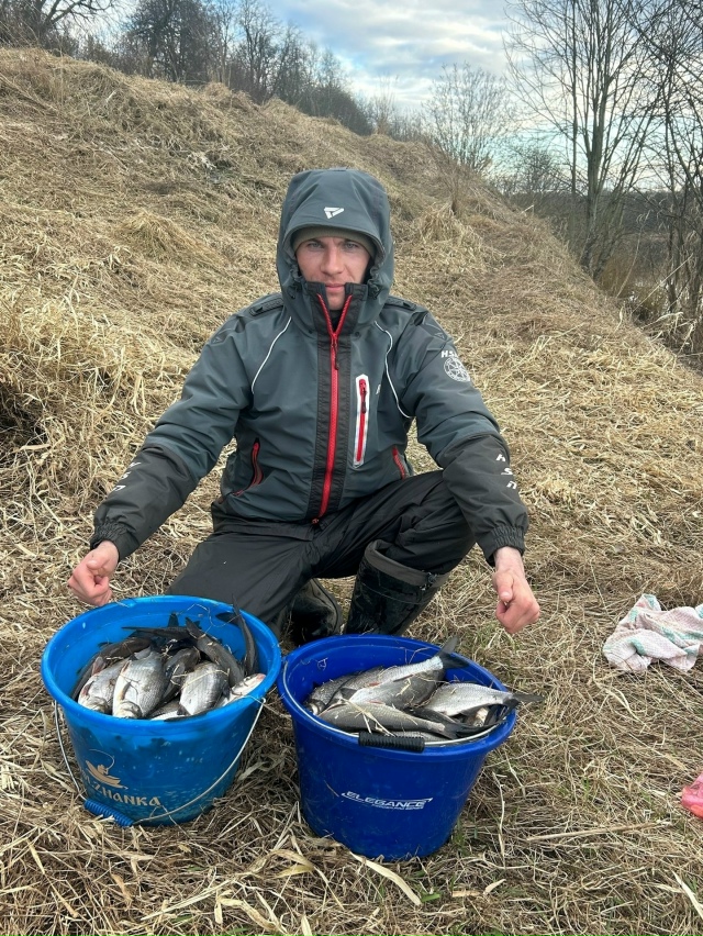 Пошла дорогая! В Ленобласти говорят пошла сырть! 