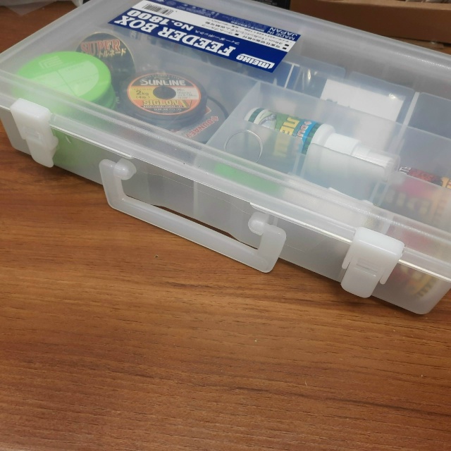 Коробка Meiho FEEDER BOX 1800 333x228x72: