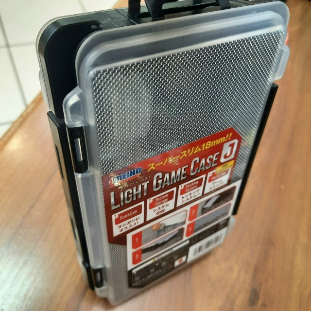 Коробка Meiho LIGHT GAME CASE J 175х105х18:????