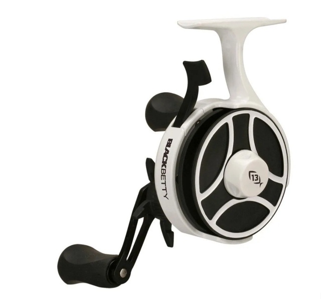 Уже можно начинать готовиться к зимней рыбалке. 